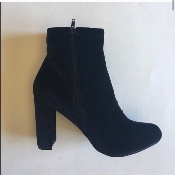 🆕 Liliana Rose Embroidered Ankle Booties - Picture 2 of 5